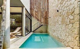 Boho Jungle Villa -Pvt Pool -Concierge-Hammock 7B